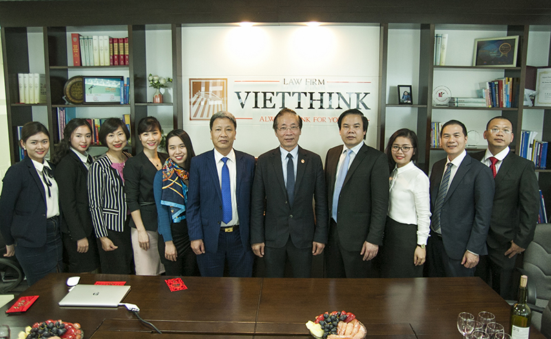 Leaders of the Hanoi Bar Association visited Vietthink Law Firm