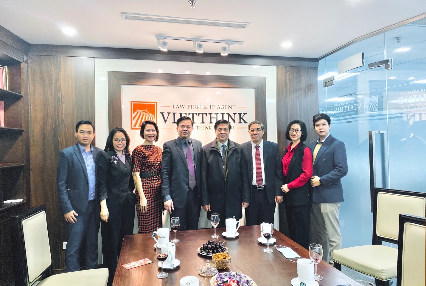 Chủ tịch Liên đoàn Luật sư Việt Nam đến thăm và dự khai xuân Nhâm Dần tại Công ty Luật Vietthink