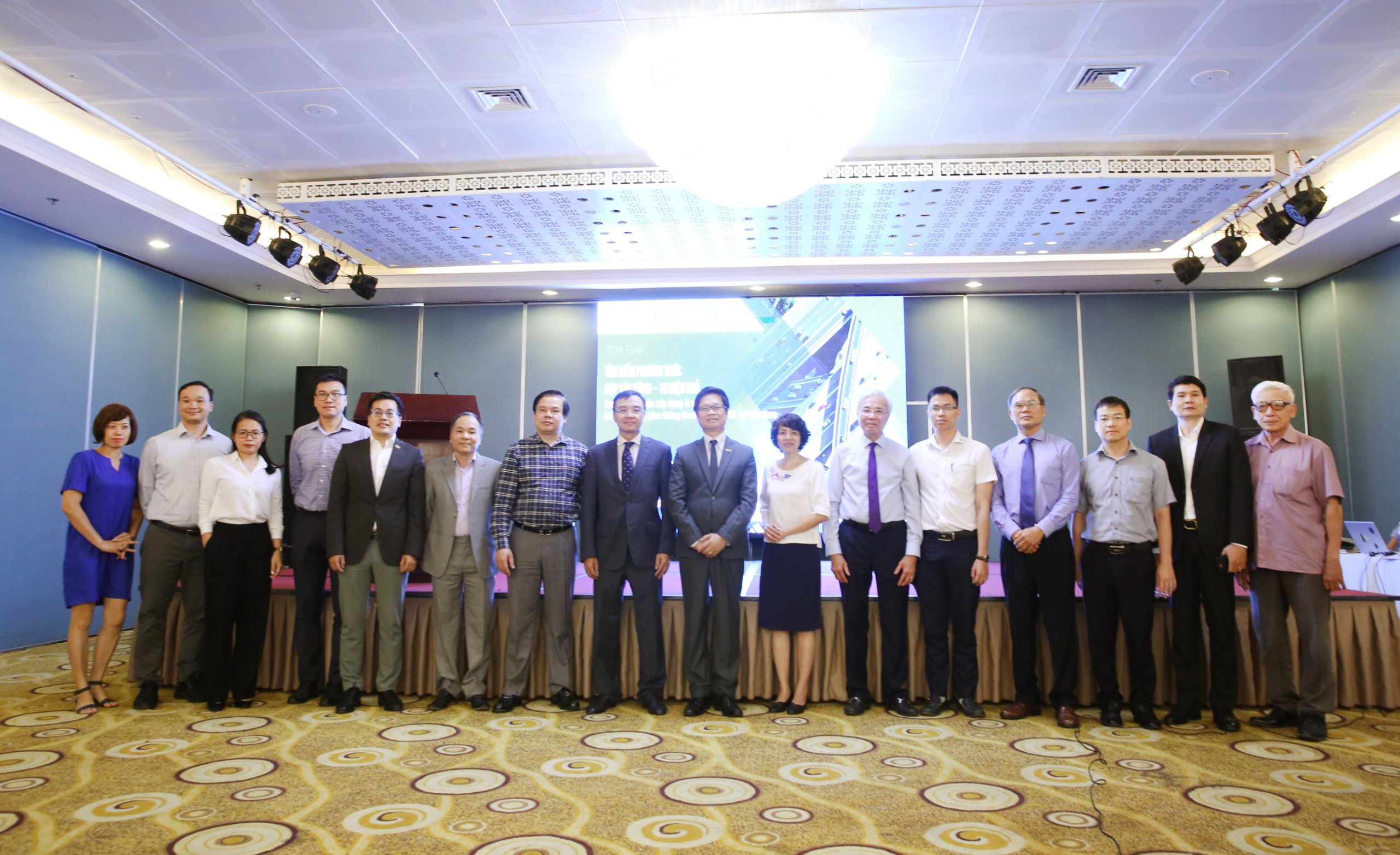 TS. LS Lê Đình Vinh tham gia Toạ đàm Tìm kiếm phương thức hợp tác công tư hiệu quả trong các Dự án BOT  do VIAC, VCCI  và USAID tổ chức