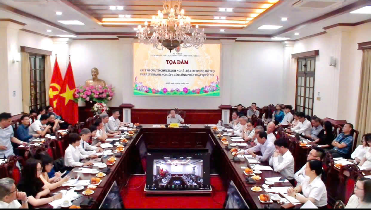 Vietthink: Thúc đẩy vai trò của Tổ chức hành nghề luật sư trong hỗ trợ pháp lý trên Cổng Pháp Luật Quốc Gia