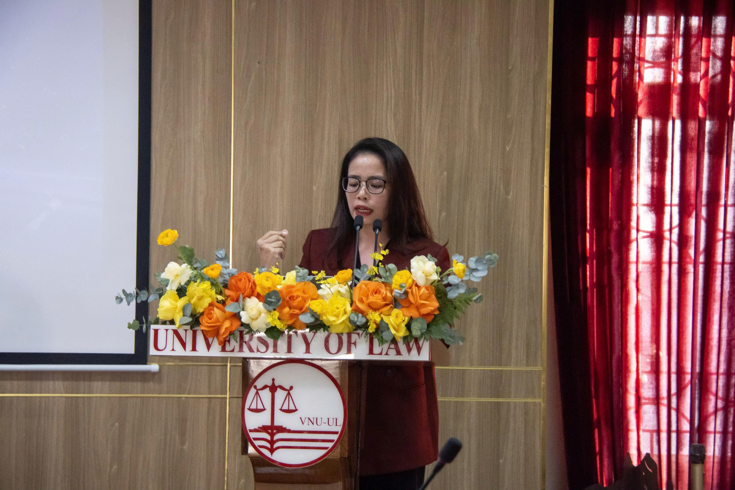 Vietthink tham dự Hội nghị tổng kết 5 năm đào tạo cử nhân luật TMQT và lễ ký kết biên bản ghi nhớ hợp tác giữa VIAC và Trường ĐH Luật ĐHQG Hà Nội